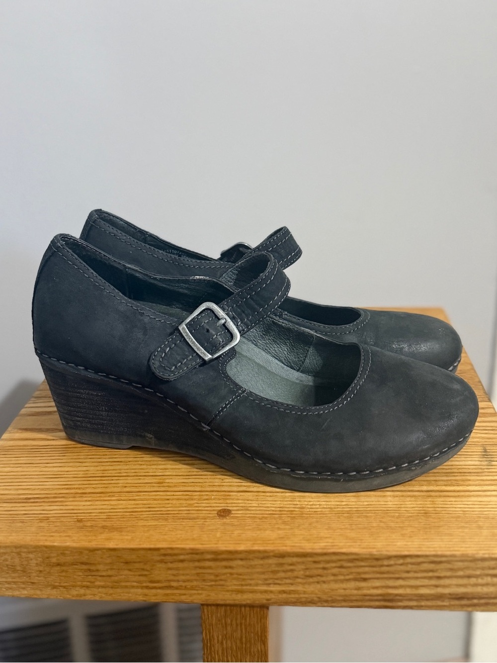 Dansko Black Mary Jane Wedge Shoes Womens 11.5 42 Buckle Strap Round Toe Comfort